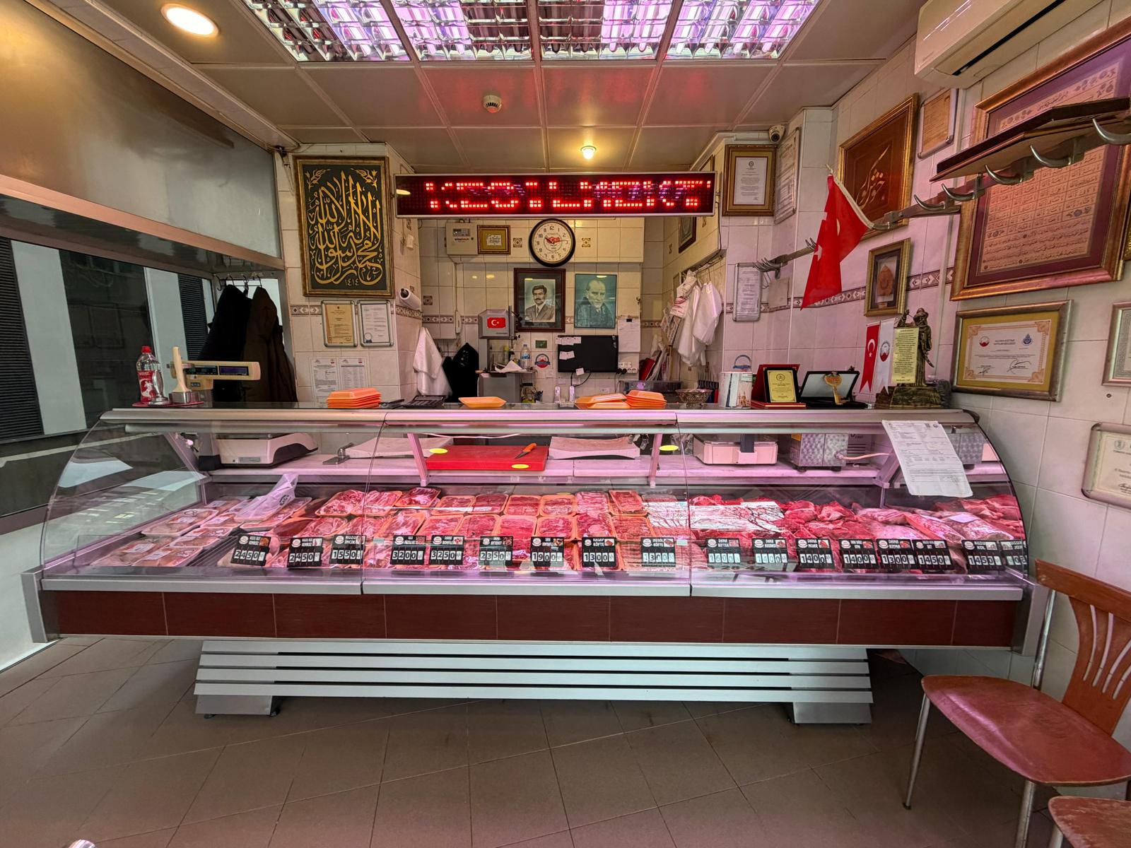 Fenerbahçe Aile Kasabı Dükkan İçi